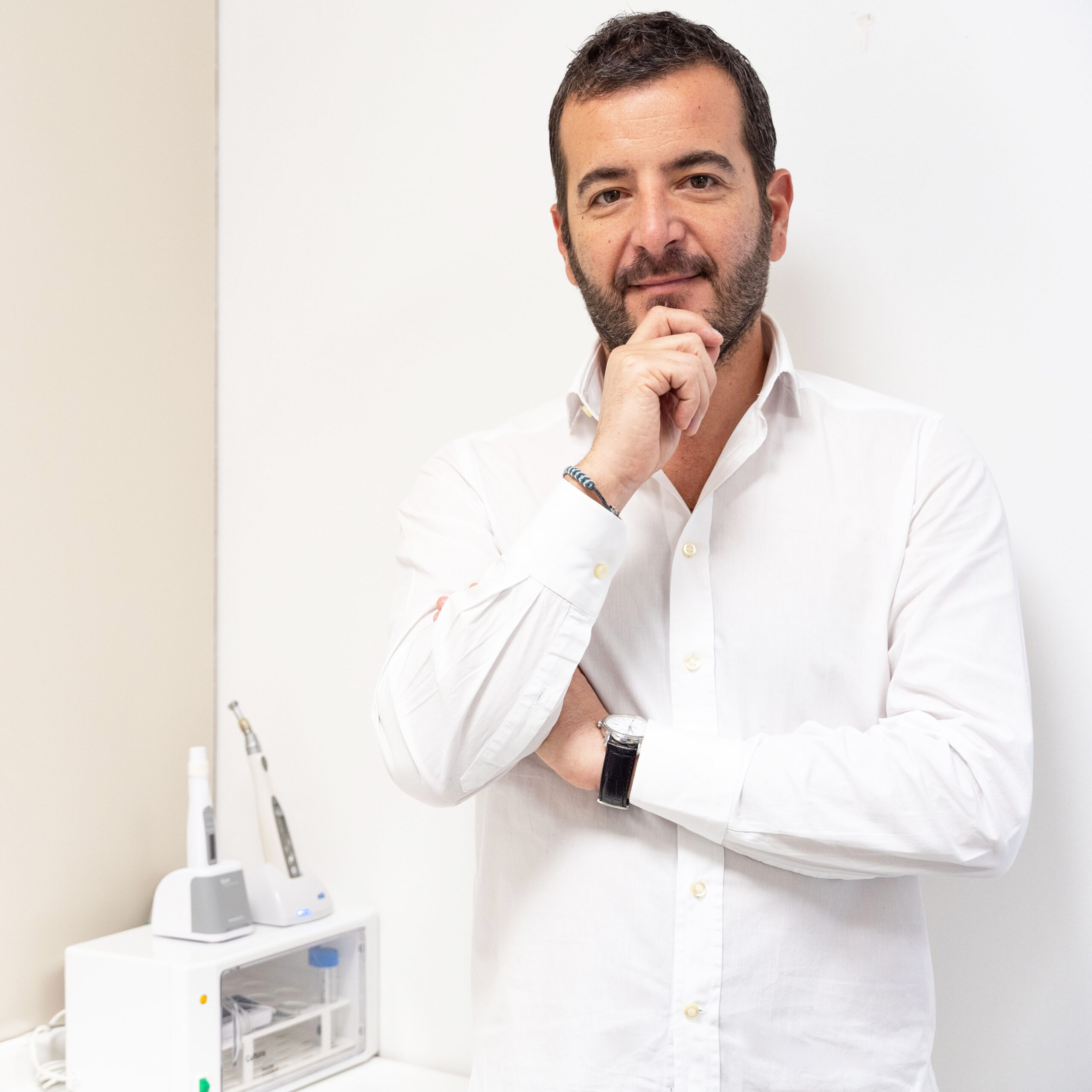 Dr. Luca Marinello Direttore Sanitario Vesalio Dental Clinic dentista venezia